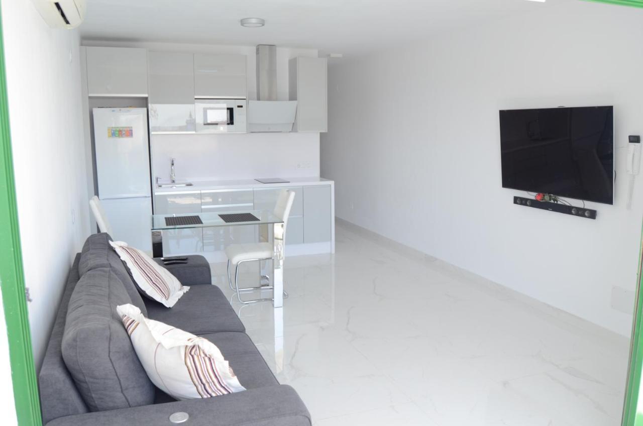 Modern Quiet Apartament Beach Front San Bartolomé Екстериор снимка